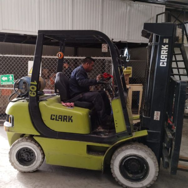 Montacargas a gas LP